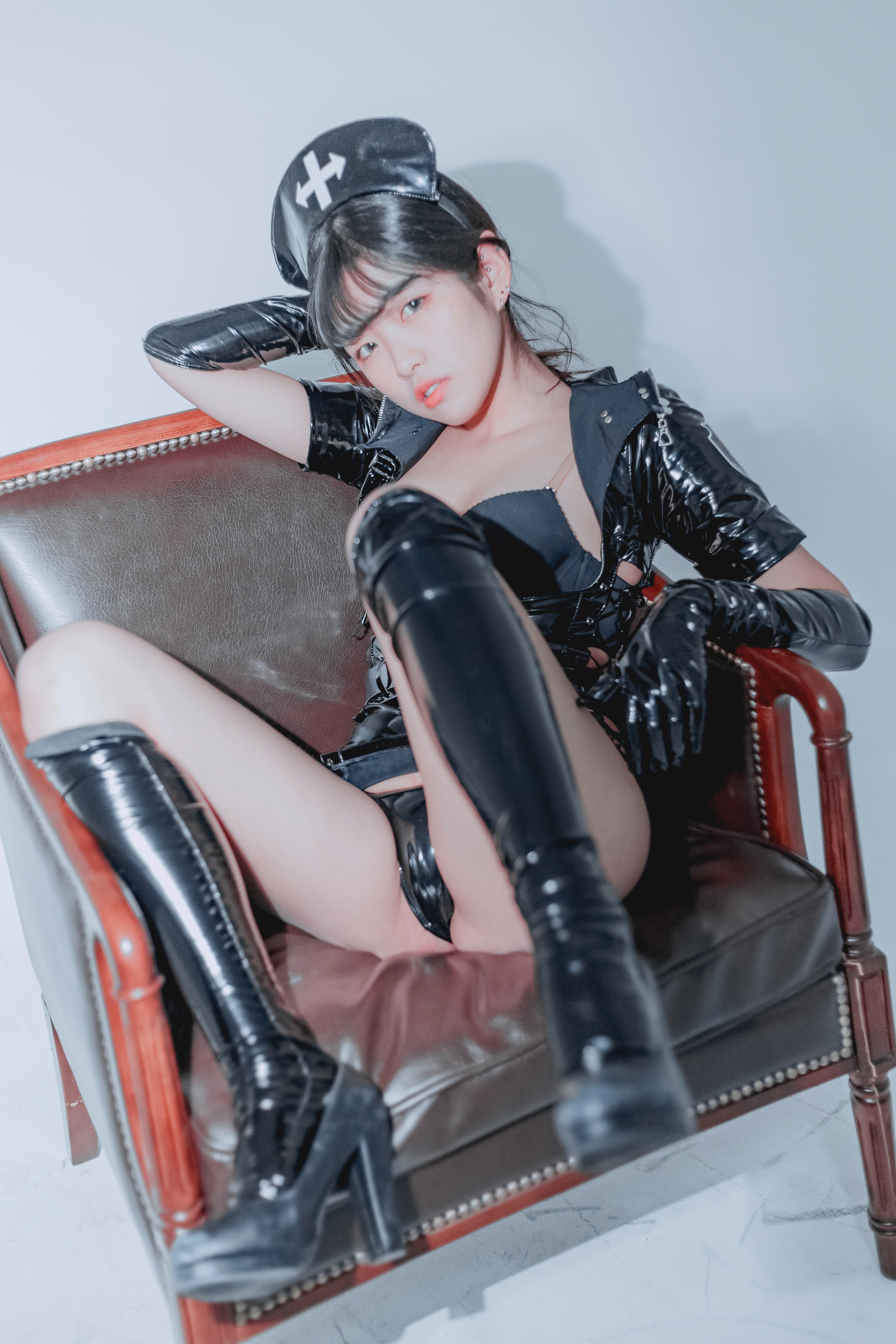 图片[1]-Sonson손손 – NO.053 Sonson(손손)  Dark Maid[37P]-XikXak